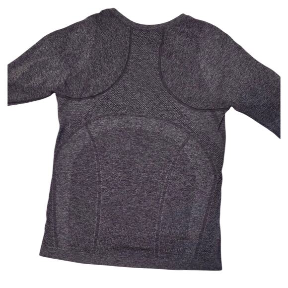Athleta Momentum Seamless Shirt Top, long sleeve, size estimated M / L Gray - Picture 7 of 10